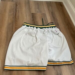 Seattle sonic shorts Adult XL